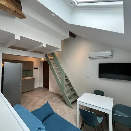 Domo House 多莫多索拉